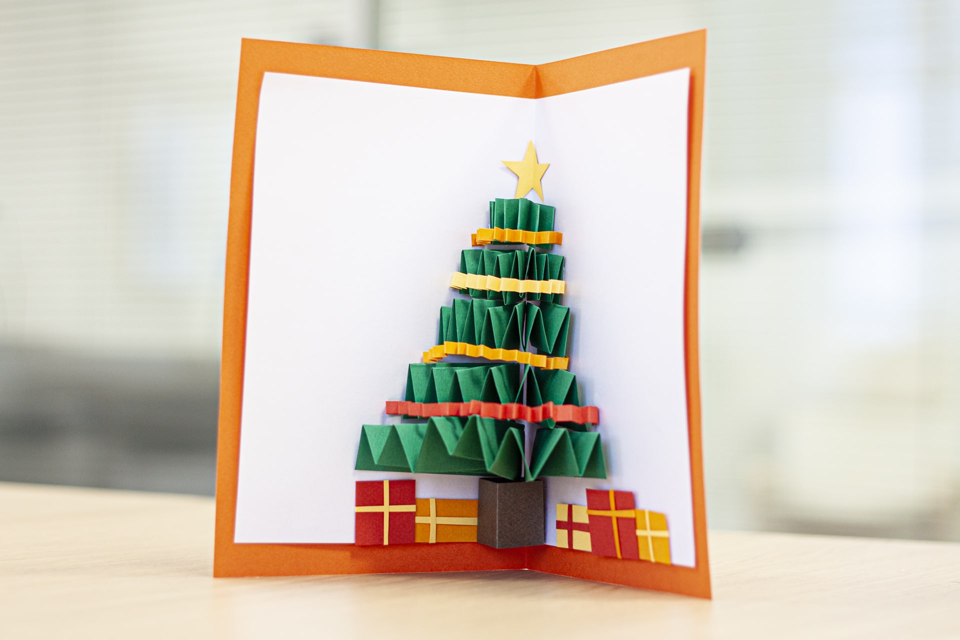 Kerstspecial - Een kerstboom om op te sturen!